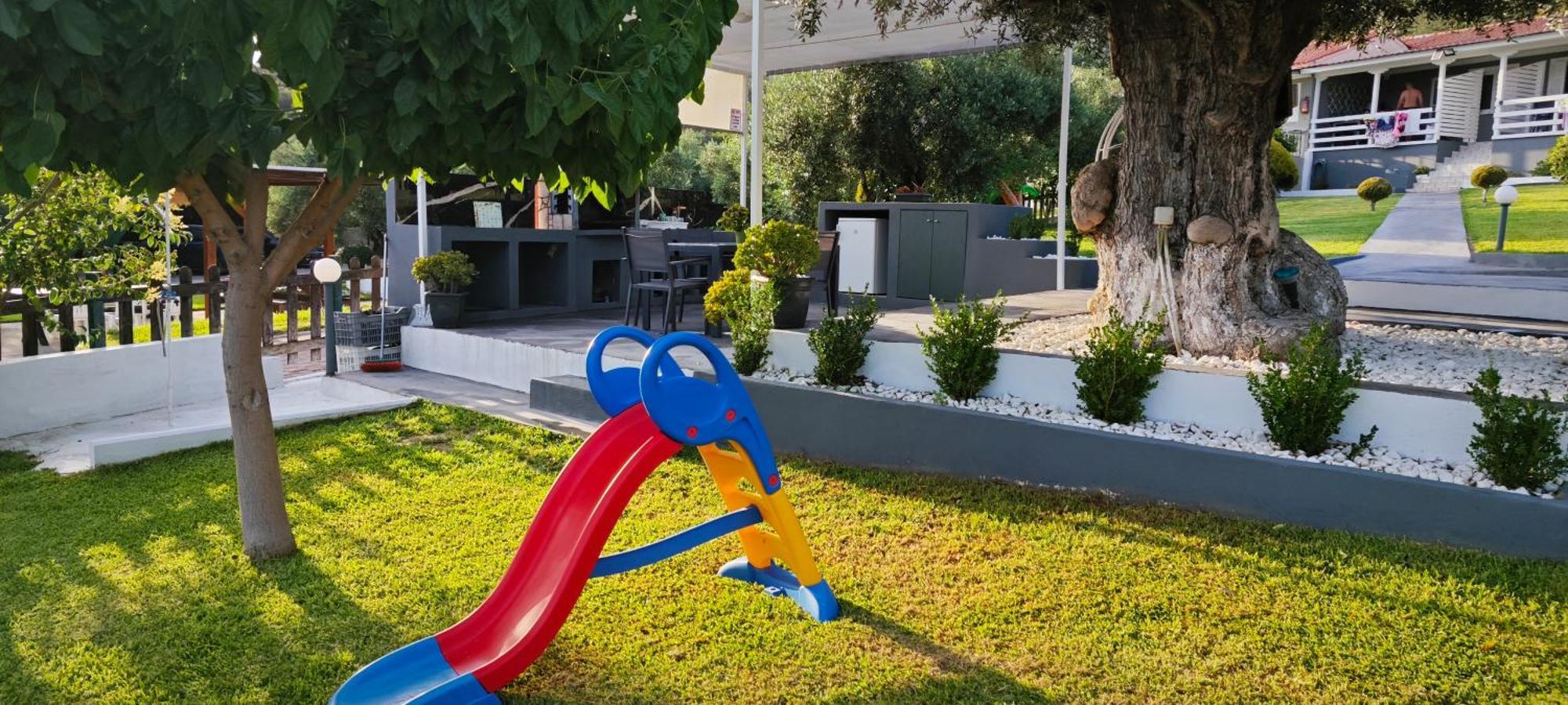Garlis Apartments プサコウディア エクステリア 写真